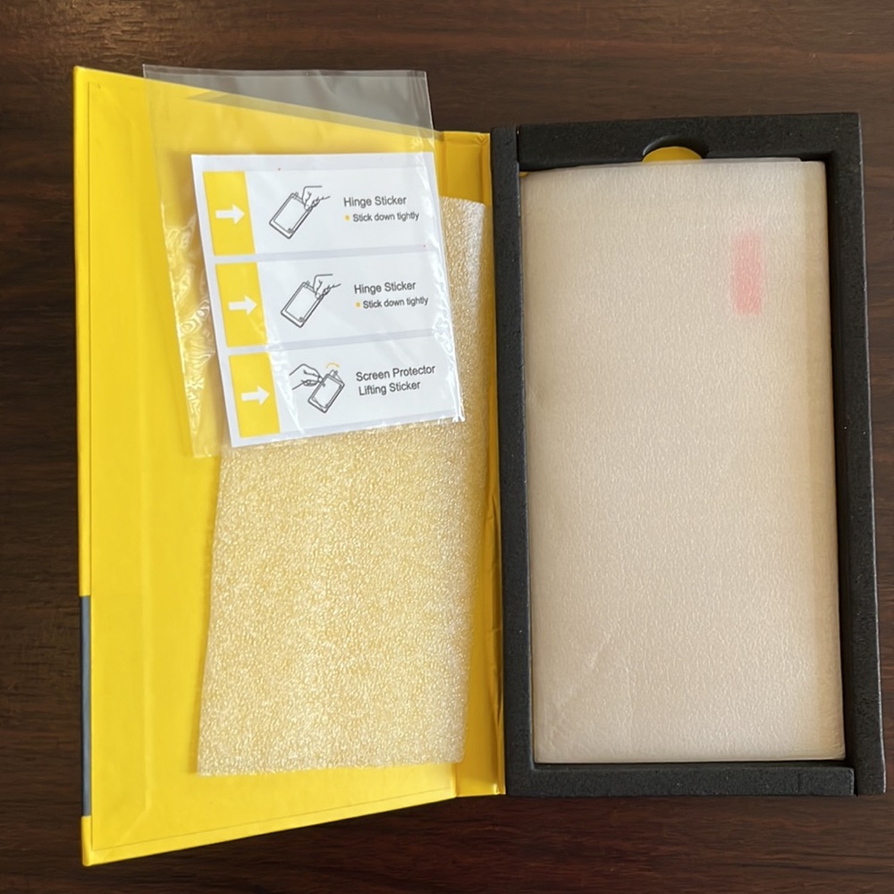 Screen protector - Picture 2 of 2